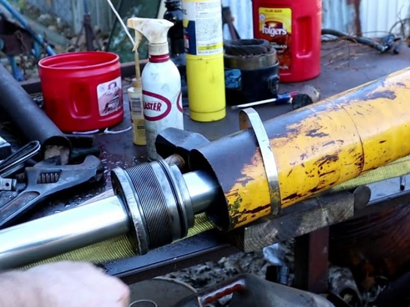 Hydraulic Cylinders ကိုပြန်လည်တည်ဆောက်ပါသို့မဟုတ်အစားထိုးပါ။