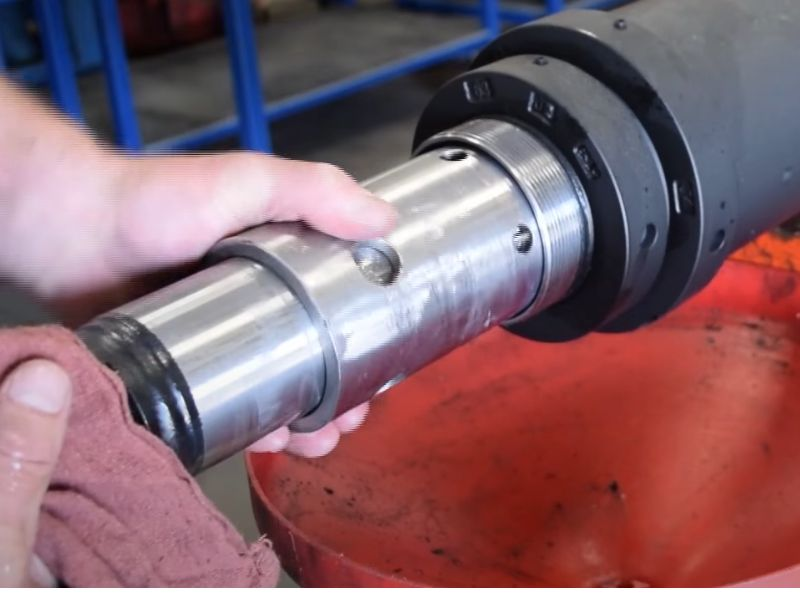 ထုတ်လုပ်မှုလုပ်ငန်းစဉ်နှင့် Multi-Process Hydraulic Cylinders ၏ထုတ်လုပ်မှုနှင့်တပ်ဆင်ခြင်းကိုနားလည်ပါ