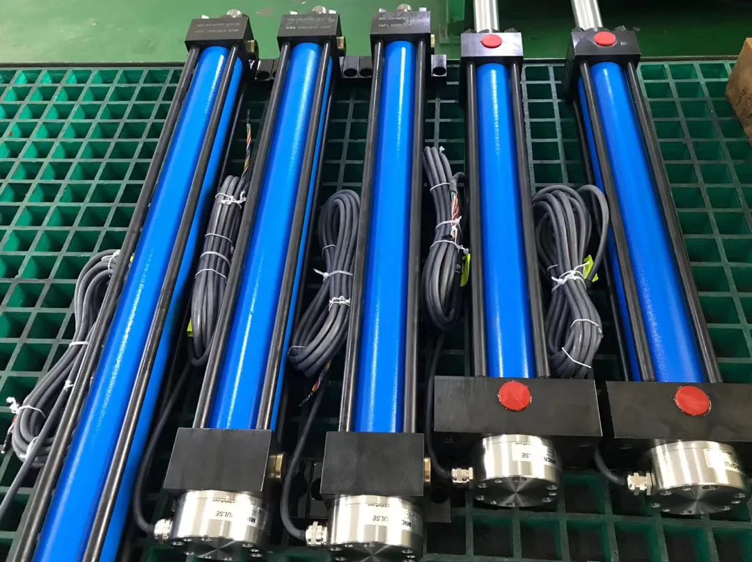 လည်စည်းလှံတံဆလင်ဒါ